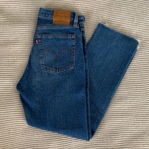 SOLD Levi’s Wedgie Straight Premium